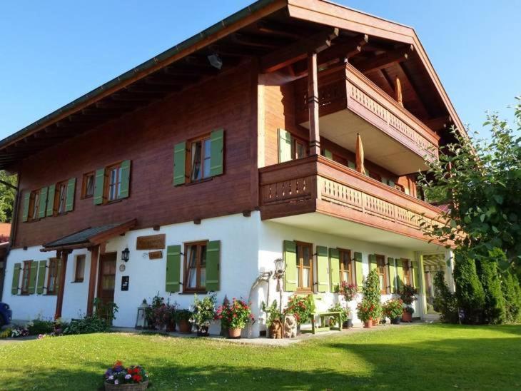 Komfort Ferienwohnungen Reit Im Winkl - Haus Davis エクステリア 写真